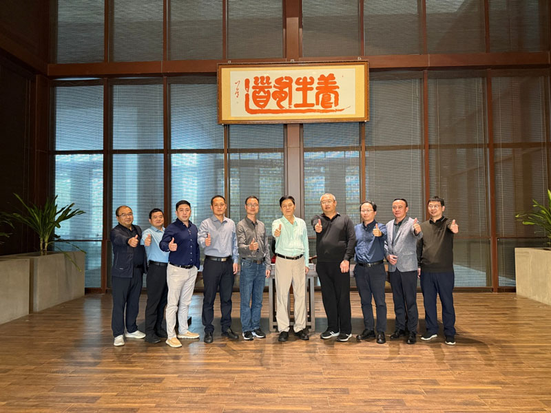 共啟新程，引領(lǐng)未來---北京升華電梯集團(tuán)在海南舉行2025高層營(yíng)銷會(huì)議(圖1)